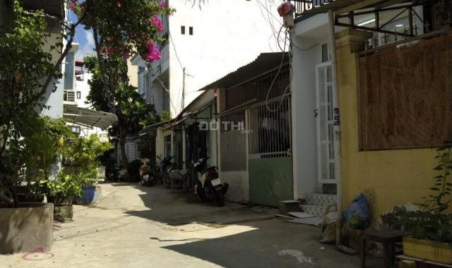 Bán nhà riêng tại đường Huỳnh Tấn Phát, P. Phú Thuận, Quận 7, Hồ Chí Minh DTSD 60m2, giá 990tr