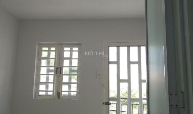 Bán nhà riêng tại đường Huỳnh Tấn Phát, P. Phú Thuận, Quận 7, Hồ Chí Minh DTSD 60m2, giá 990tr