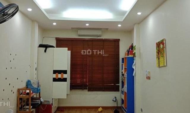 Bán nhà Kim Giang 54m2, 5 tầng, ô tô đỗ cửa - Chỉ 5,5 tỷ. LH 0978165000