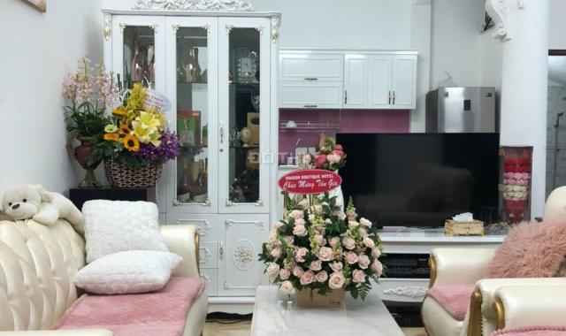 Biệt thự nguy nga khu vip sân bay, DT: 6m x 10m, 4 lầu, 5PN