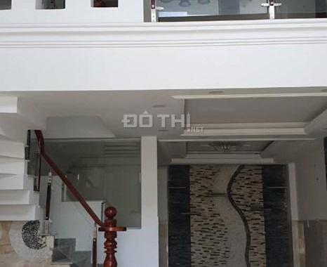 Bán nhà HXH Huỳnh Tấn Phát TT Nhà Bè 6x13m, trệt, lửng, 2 lầu, ST, 4.1 tỷ