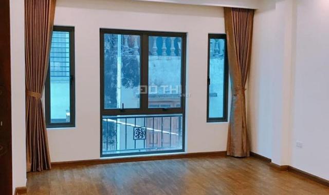 Bán nhà Phạm Ngọc Thạch, Quận Đống Đa, 50m2, 5 tầng, mặt tiền 4,4m, giá 4 tỷ, gần bãi gửi ô tô