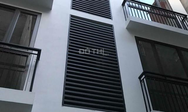 Cần bán nhà 15 phòng ngõ phố Đào Tấn, Linh Lang, dt 200 m2, 5T mới, giá 28 tỷ