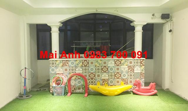 Nhượng trường mầm non 4 tầng mặt đường Nguyễn Ngọc Nai, full đồ, HĐ được ngay. Giá 380 tr
