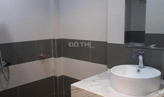 Cần bán nhà số 18 ngõ 31 phố Tam Khương, (Ngõ 10)Tôn Thất Tùng: 42m2 x 5 tầng mới đẹp, giá 4,5 tỷ