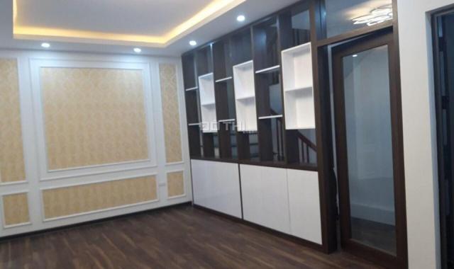 Cần bán nhà số 18 ngõ 31 phố Tam Khương, (Ngõ 10)Tôn Thất Tùng: 42m2 x 5 tầng mới đẹp, giá 4,5 tỷ