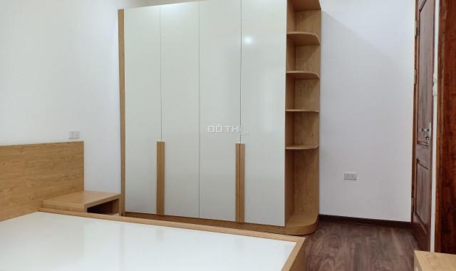 Bán nhà mới tại Cầu Diễn, đầy đủ nội thất, 32m2*5T, MT 4m, giá 3.85 tỷ