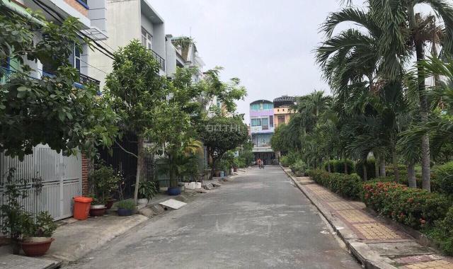 Bán nhà 1 trệt, 3 lầu, 98m2, ngay MT đường số 19, Linh Tây, Thủ Đức. Giá 7.8 tỷ, LH: 039 79 39 388