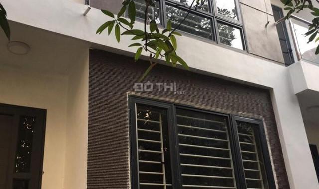 Bán nhà mới xây ngõ 73 phố Thanh Nhàn, diện tích SD 175m2, giá chỉ 3.28 tỷ