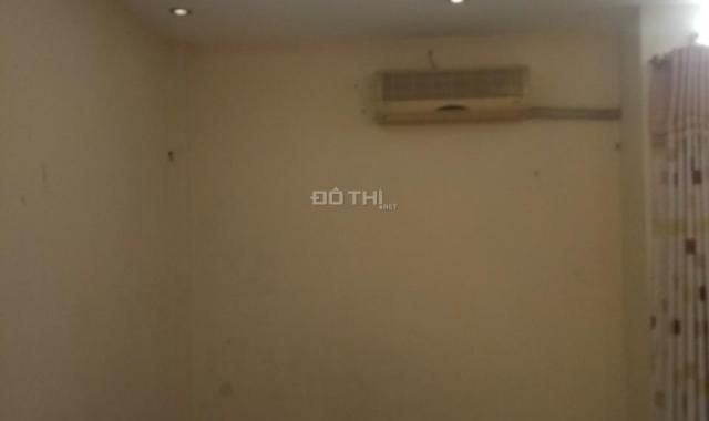 Cho thuê căn hộ 32m2 tại ngõ Quỳnh có điều hòa, nóng lạnh giá 3,5 tr/tháng. LH: 0902127450
