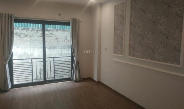 Bán nhà phân lô Nguyễn Chính, Tân Mai 5 tầng x 30m2, giá 2.8 tỷ