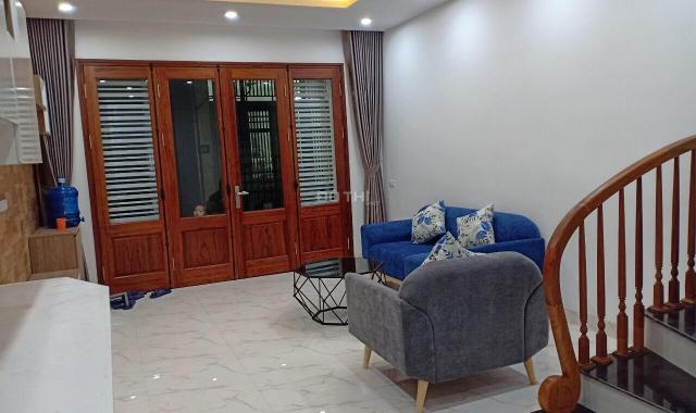 Bán nhà Hồ Tùng Mậu lô góc 40m2, ô tô đỗ cửa