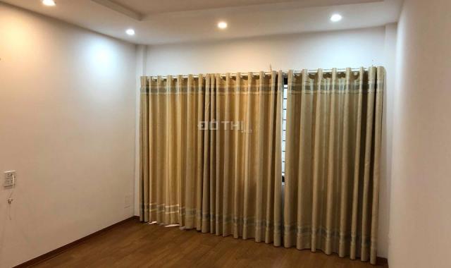 Bán nhà riêng Hoàng Liệt, Linh Đàm, Hoàng Mai, DT: 32m2 x 5T, MT: 4m, 3.05 tỷ, ô tô 7 chỗ đỗ cửa