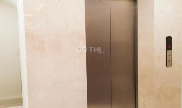 Bán nhà mặt phố Tôn Đức Thắng, quận Đống Đa, 100m2 x 6 tầng, thang máy, vỉa hè rộng, 36 tỷ