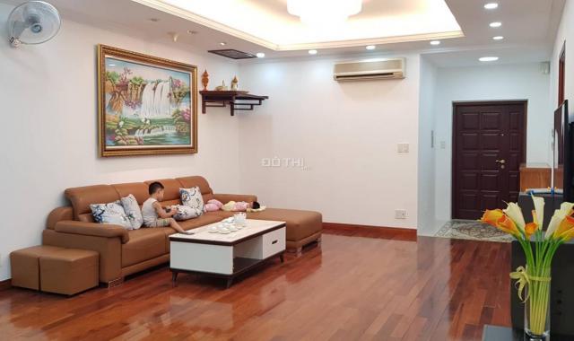 Bán chung cư 91 Nguyễn Chí Thanh, 133m2, căn hộ sửa chữa đẹp