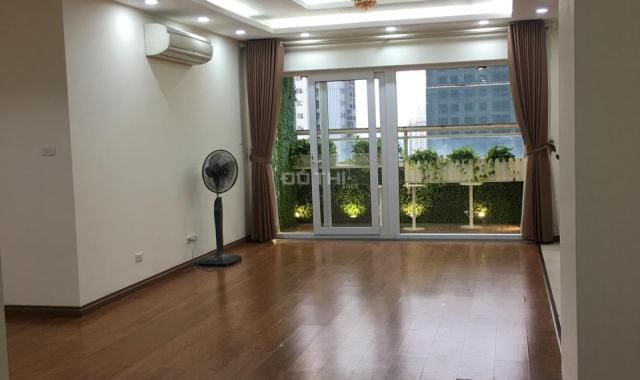 Cần bán gấp căn hộ chung cư Hapulico, 3 phòng ngủ/135m2, nhà mới nguyên