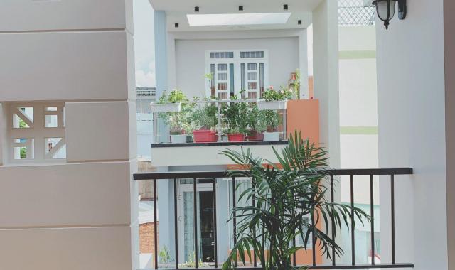Bán nhà đẹp, hẻm 8m đường Thạch Lam, Tân Phú, 4x17m. Trệt, 2 lầu ST, giá 7,3 tỷ TL
