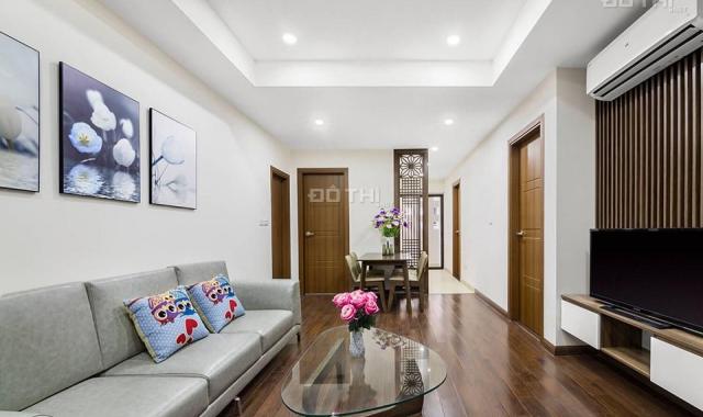 Bán căn hộ tầng 18, 70.75 m2, 2 PN, view hồ Linh Đàm