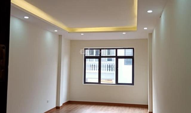 Bán nhà Tân Mai mới, đẹp, ô tô đỗ cửa, kinh doanh - DT 40m2 x 4 tầng, 3.8 tỷ