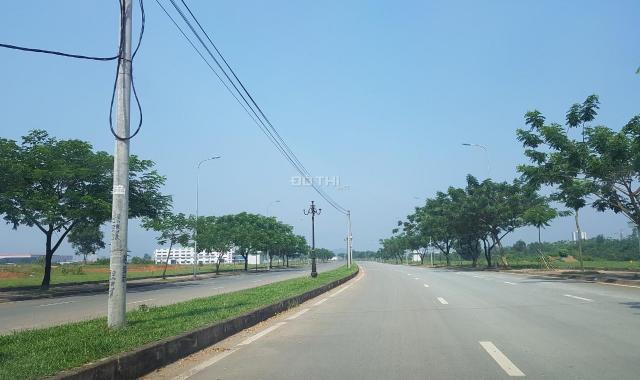 Bán đất thôn 1 Tân Xã, Hòa Lạc, giáp công nghệ cao, trường FPT, 100m2, đường 2 ô tô, giá 7.5 tr/m2