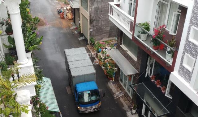 Bán nhà đẹp 3 tầng đường nhựa 8m, khu Hoàng Quốc Việt, Quận 7