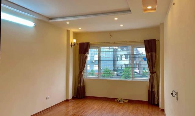 4 tỷ - Phân lô ô tô vào nhà - 40m2 x 5T - 5 phòng ngủ - Nhà đẹp ở ngay - Gần hồ - 0965528786