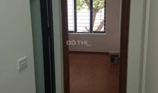 Bán nhà riêng Văn Cao, Ba Đình 40m2, 5 tầng đẹp ở luôn, 4.3 tỷ, L/H: 0909013010