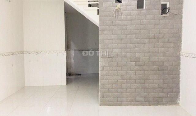 Ra gấp nhà đẹp 42m2, Cách Mạng Tháng Tám, P. 5, Tân Bình, 2 lầu, 3.5 tỷ TL