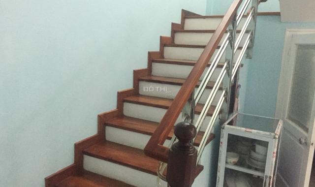 Bán nhà Ngọc Lâm 42m2, 3.5 tầng, MT 5m, gần hồ Tai Châu, ngõ to 2.5m, cách ô tô chạy có 5m