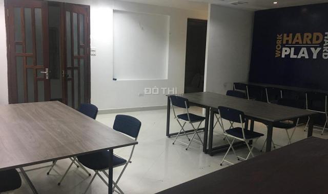 Cho thuê mặt sàn văn phòng thiết kế thông sàn 38m2 sử dụng cực kỳ vuông vắn tại Trương Định
