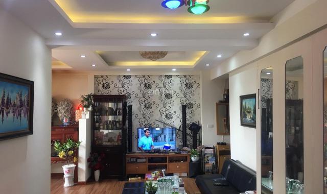 Bán căn hộ chung cư full nội thất cao cấp, giá rẻ tại Long Biên