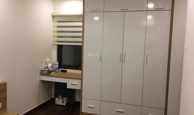 Tôi cần bán căn hộ Five Star Kim Giang, DT 72m2, 2 PN, nội thất đầy đủ, giá bán nhanh 2.2 tỷ