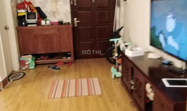 Cần bán gấp căn hộ CT2 Vimeco DT: 96m2, giá: 28 tr/m2. LH: 0963265561