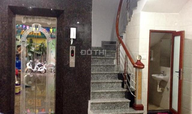Bán nhà đẹp tặng thang máy mặt ngõ phố Thái Thịnh, Đống Đa, giá 10,3 tỷ