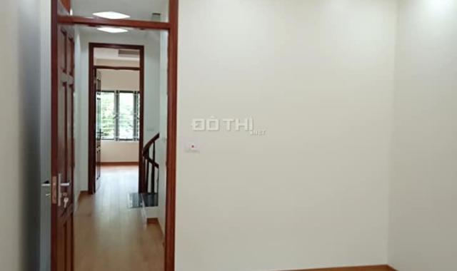 Phố Thịnh Liệt - Kinh doanh - Ô tô tránh - 5 tầng đẹp long lanh - 0965528786