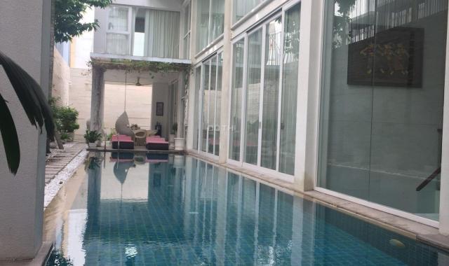 Định cư nước ngoài bán nhà riêng Q. Tân Bình, đường Nguyễn Đình Khơi, 3 tầng, có hồ bơi, 1114m2