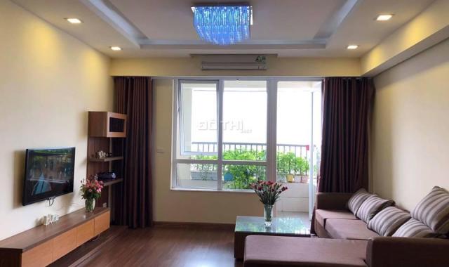 Cho thuê CHCC N04 Trần Duy Hưng - Hoàng Đạo Thúy, 130m2, 3 phòng ngủ sáng, đủ đồ đẹp, giá rẻ nhất