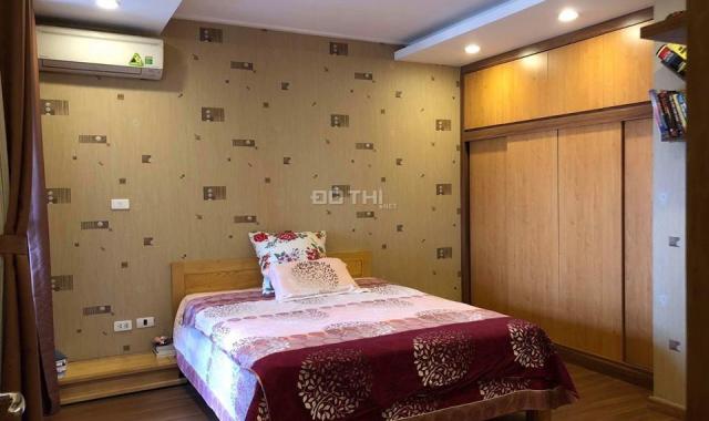 Cho thuê CHCC N04 Trần Duy Hưng - Hoàng Đạo Thúy, 130m2, 3 phòng ngủ sáng, đủ đồ đẹp, giá rẻ nhất