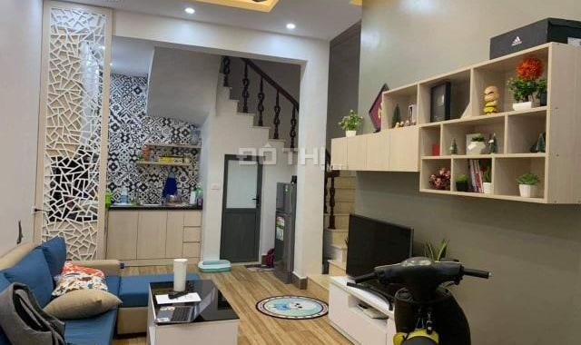 Bán nhà phố Kim Mã - trung tâm quận Ba Đình, DT gần 30m2, 4 tầng, MT gần 4m, giá cực hiếm 2.9 tỷ