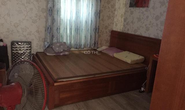 Bán nhà 3 tầng, Bồ Đề, kinh doanh nhỏ, 30m2, hướng Tây Bắc, đường nhựa ô tô tải đi, giá 3.4 tỷ