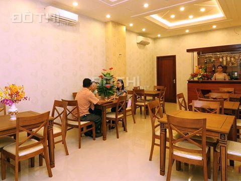 Bán gấp khách sạn mặt tiền Quận 1, đường Nguyễn Huệ - Ngô Đức Kế - DT: 5,8x18m, hầm + 8 lầu