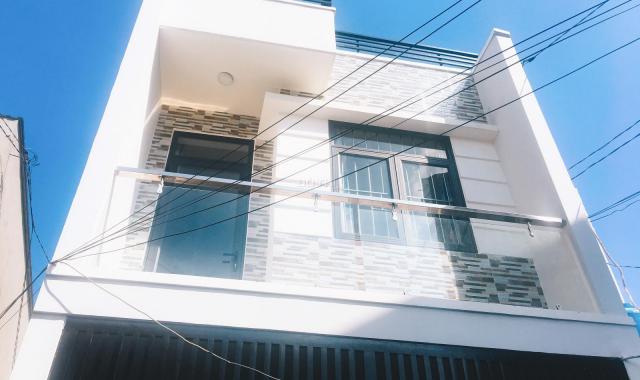 Bán gấp nhà Nguyễn Văn Công, Gò Vấp, hẻm xe hơi, 80m2 ngang 4m