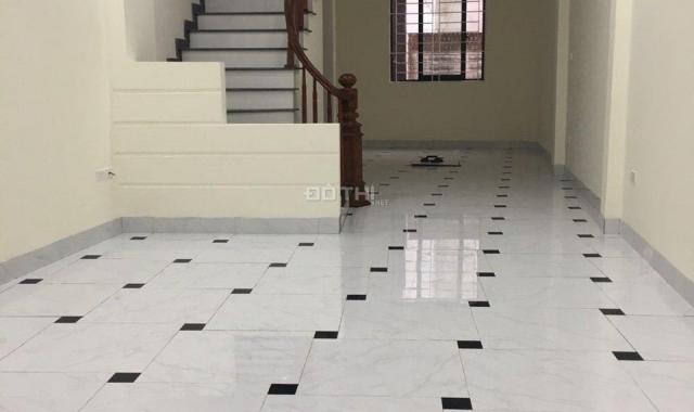 Bán nhà xây mới Yên Nghĩa TK kiểu tân cổ điển 40m2*4 tầng, giá 1.3 tỷ, ô tô đỗ cửa. 0337877889