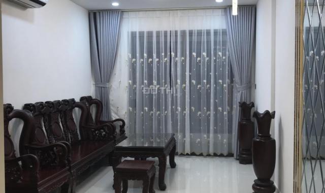 Chính chủ cần cho thuê căn hộ Sài Gòn Royal 34-35 Bến Vân Đồn, Quận 4