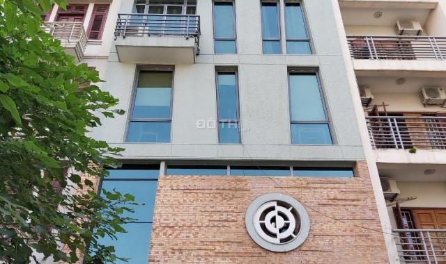 Bán nhà PL Lạc Long Quân, Tây Hồ, DT 75m2 xây 7 tầng thang máy ô tô 7 chỗ vào nhà, giá 10.5tỷ