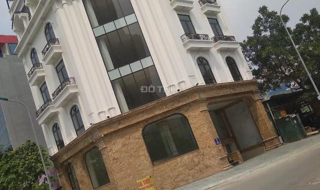 Cho thuê mặt bằng kinh doanh, VP Nguyễn Khánh Toàn: 130m2 x 6 tầng, lô góc, mới đẹp, giá cực rẻ