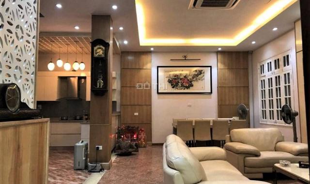 Cầu Giấy, Lạc Long Quân, 30m2 x 5 tầng, 2.68 tỷ. LH: 0943.39.41.59