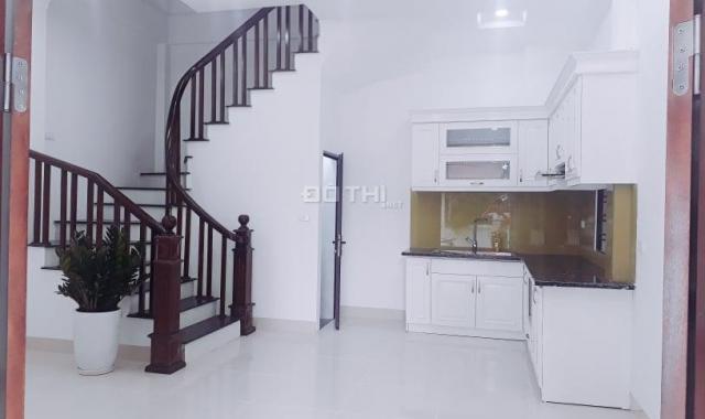 Hoa hậu Thạch Bàn, 35m2, 5T, 2.3 tỷ. LH 0981092063