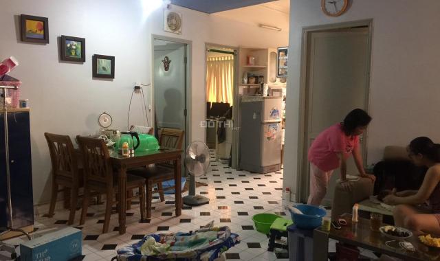 Chính chủ cho thuê căn hộ chung cư đi định cư tại đường Nguyễn Đình Chính, P. 11, full nội thất