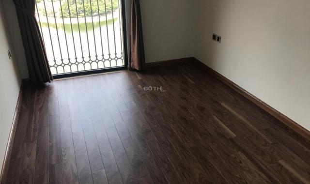 Cho thuê căn hộ chung cư D2 Giảng Võ, 120m2, 3 phòng ngủ, giá 13tr/tháng để ở or làm VP